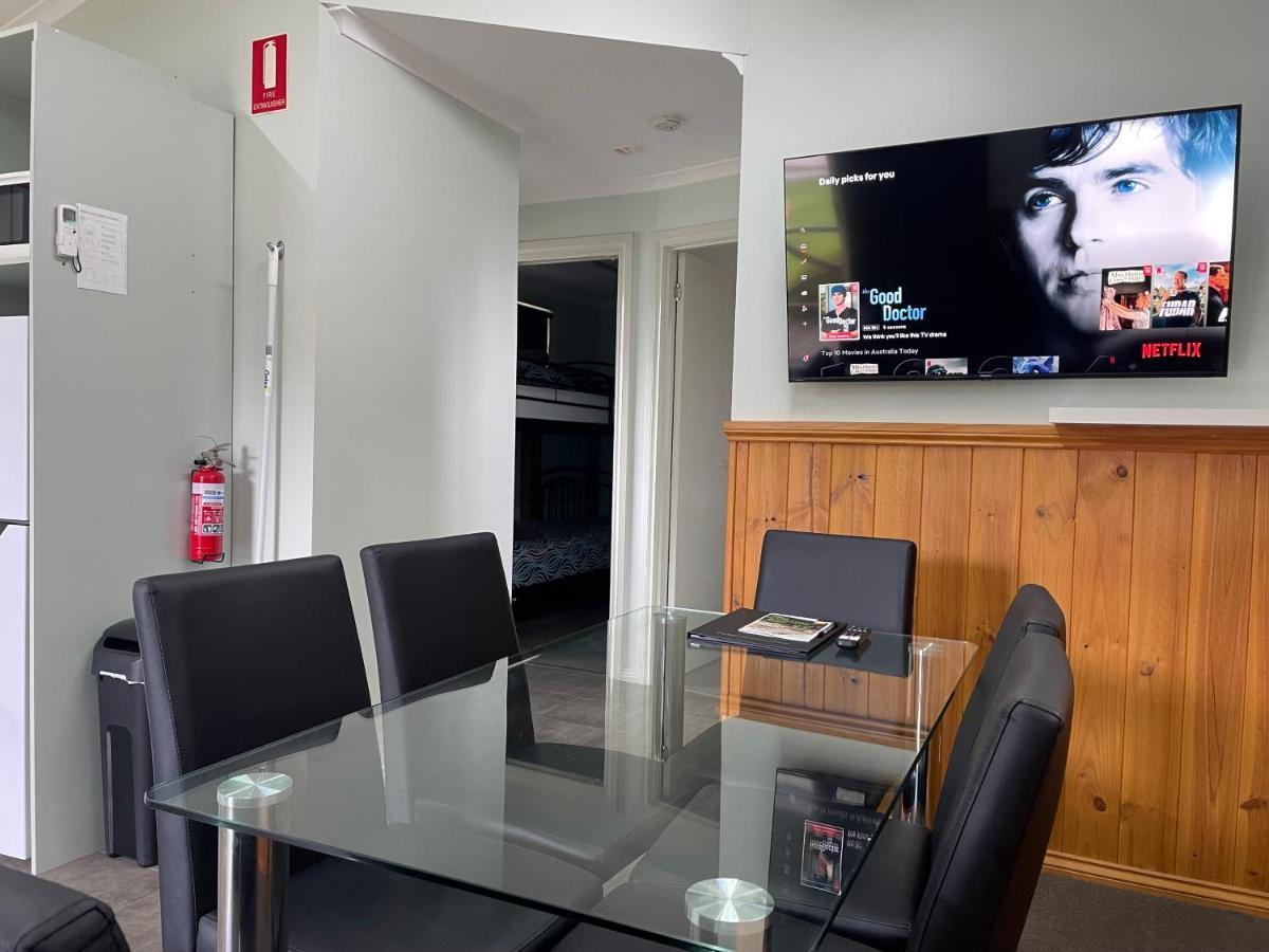Acacia Caravan Park & Holiday Units Ararat Buitenkant foto