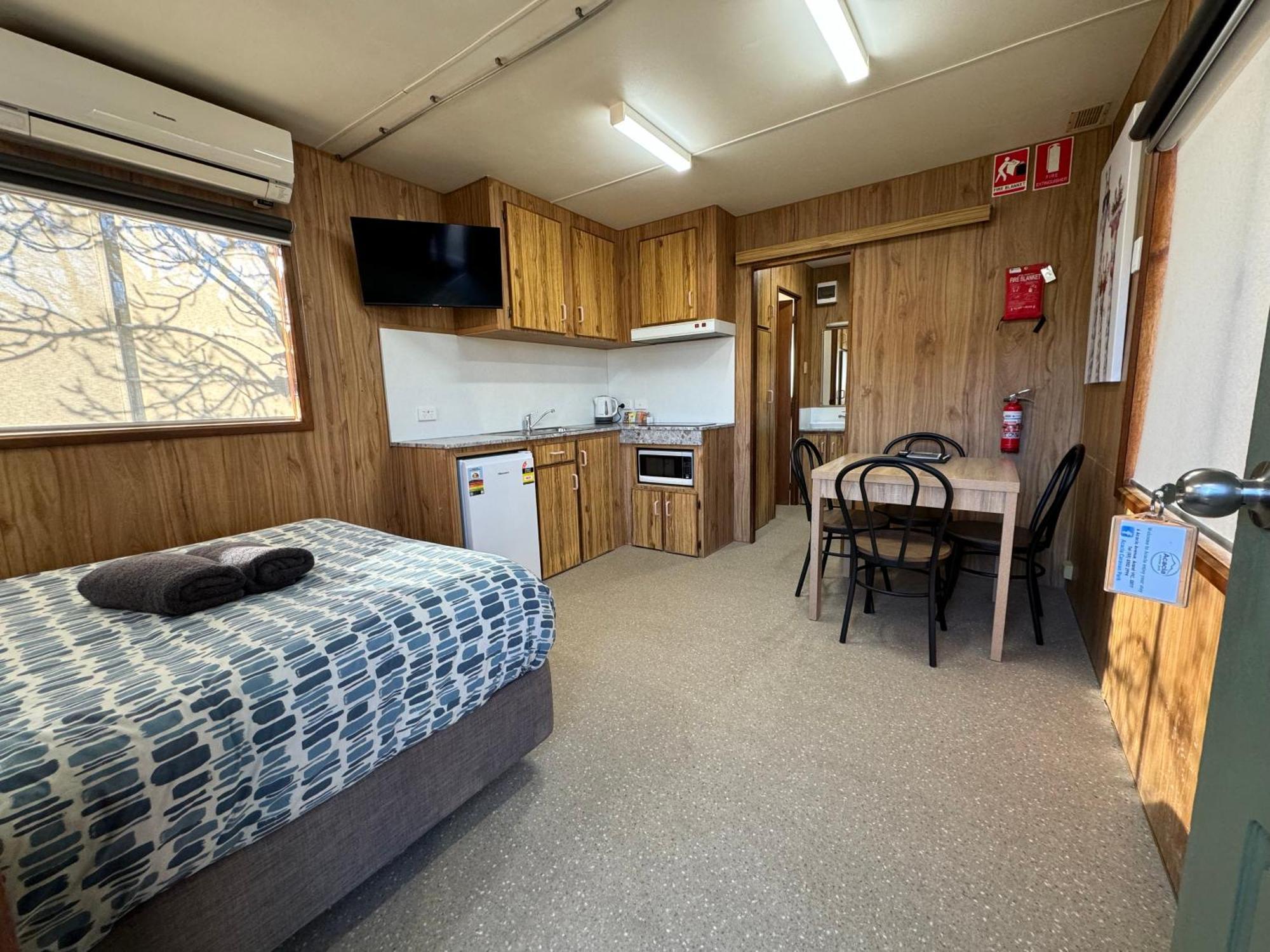 Acacia Caravan Park & Holiday Units Ararat Buitenkant foto